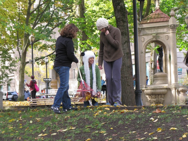 Beaverton School Kids Leaf Pick Up at the Park Blocks